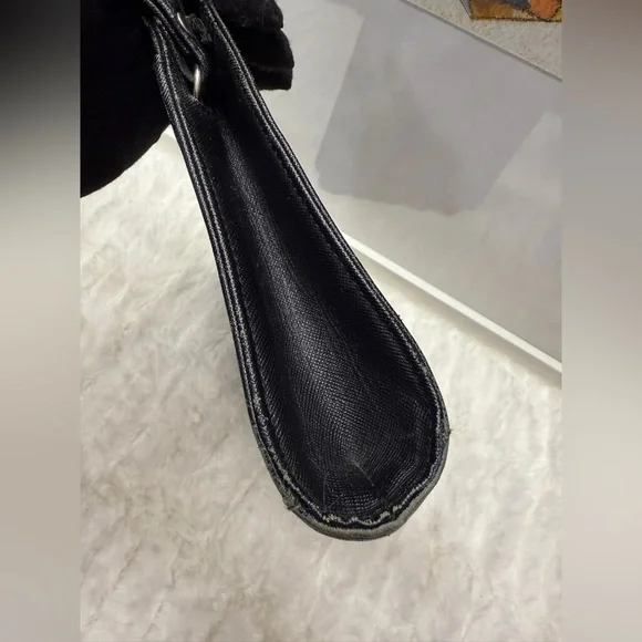 BURBERRY Black Leather Clutch - Picture 6 of 11